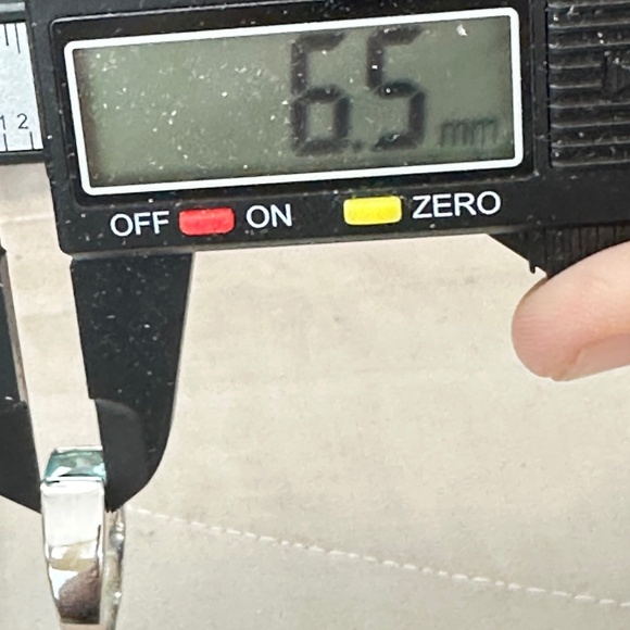 Silver Tone Ring w/Princess Cut Aqua Blue Stone. Vintage. - Picture 8 of 13